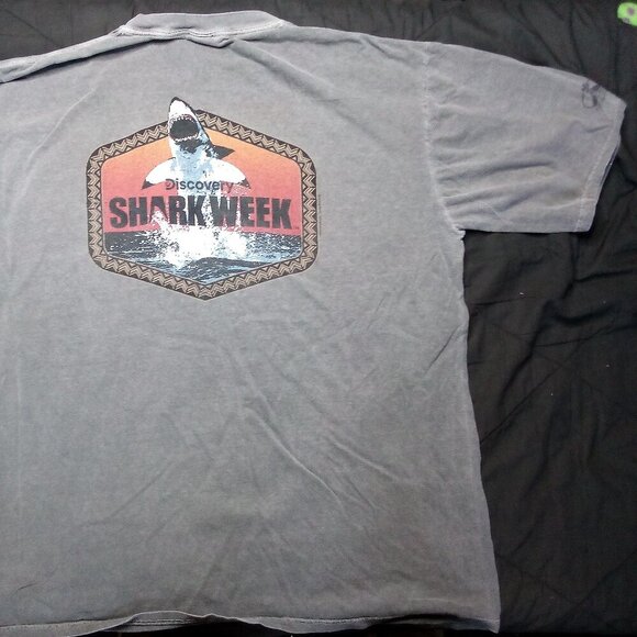 Crazy Shirts Discovery Shark Week T-Shirt - Picture 7 of 7